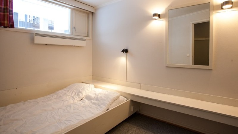 Väggfast dubbelsäng 140cm bred